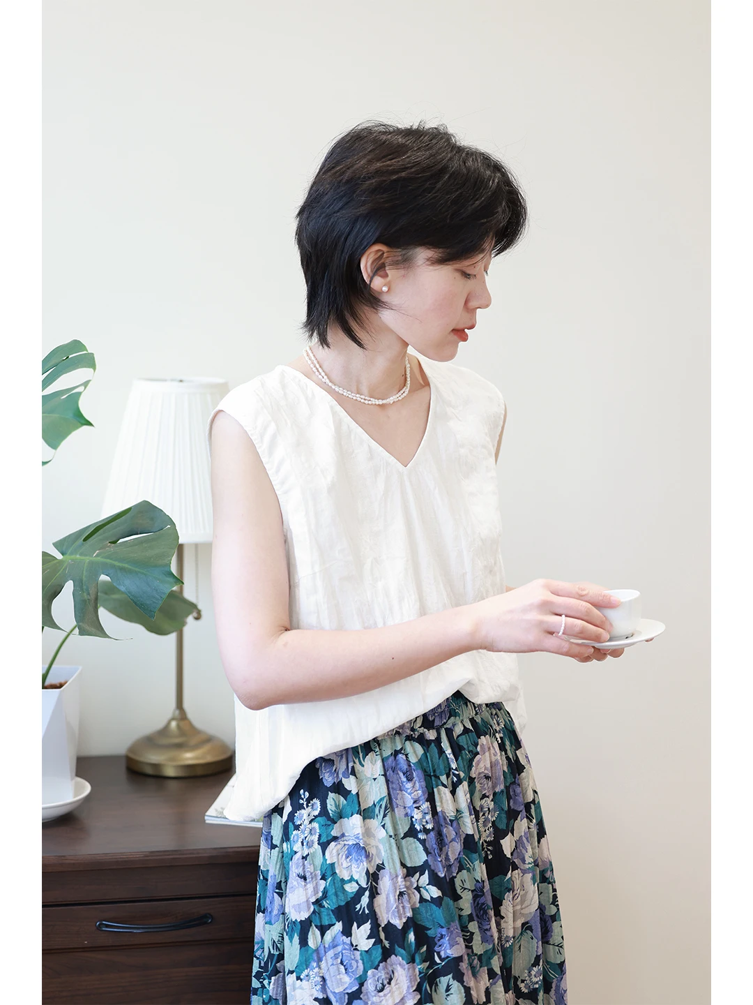 Lightweight Breathable Waed Linhing White irt Women's 2026V Ne Svel Pleated Texture Sensation Top Vest
Lightweight Breathable Waed Linhing White irt Women's 2026V Ne Svel Pleated Texture Sensation Top Vest