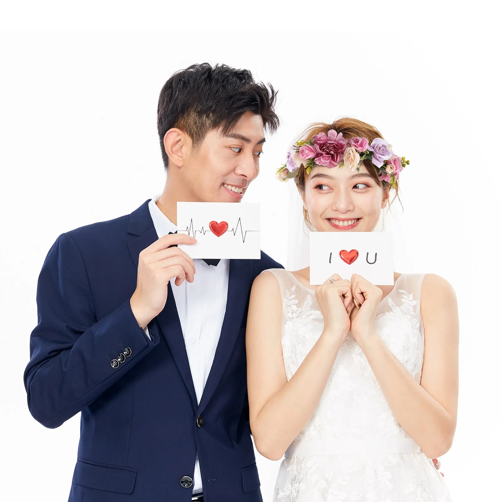 Корона из роз, реалистичные цвета, регулируемая, для невесты, свадебные цветочные украшения для волос, элегантный аксессуар для вечеринок и фотосессий, шикарный реквизит
Корона из роз, реалистичные цвета, регулируемая, для невесты, свадебные цветочные украшения для волос, элегантный аксессуар для вечеринок и фотосессий, шикарный реквизит