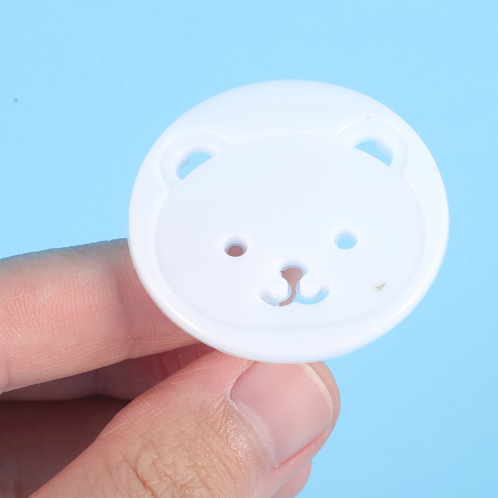 20pcs Safety Outlet Covers Thickened Round Design Protects Electric Shock White Socket Protectors Baby Proofing Kit Home Use
20pcs Safety Outlet Covers Thickened Round Design Protects Electric Shock White Socket Protectors Baby Proofing Kit Home Use