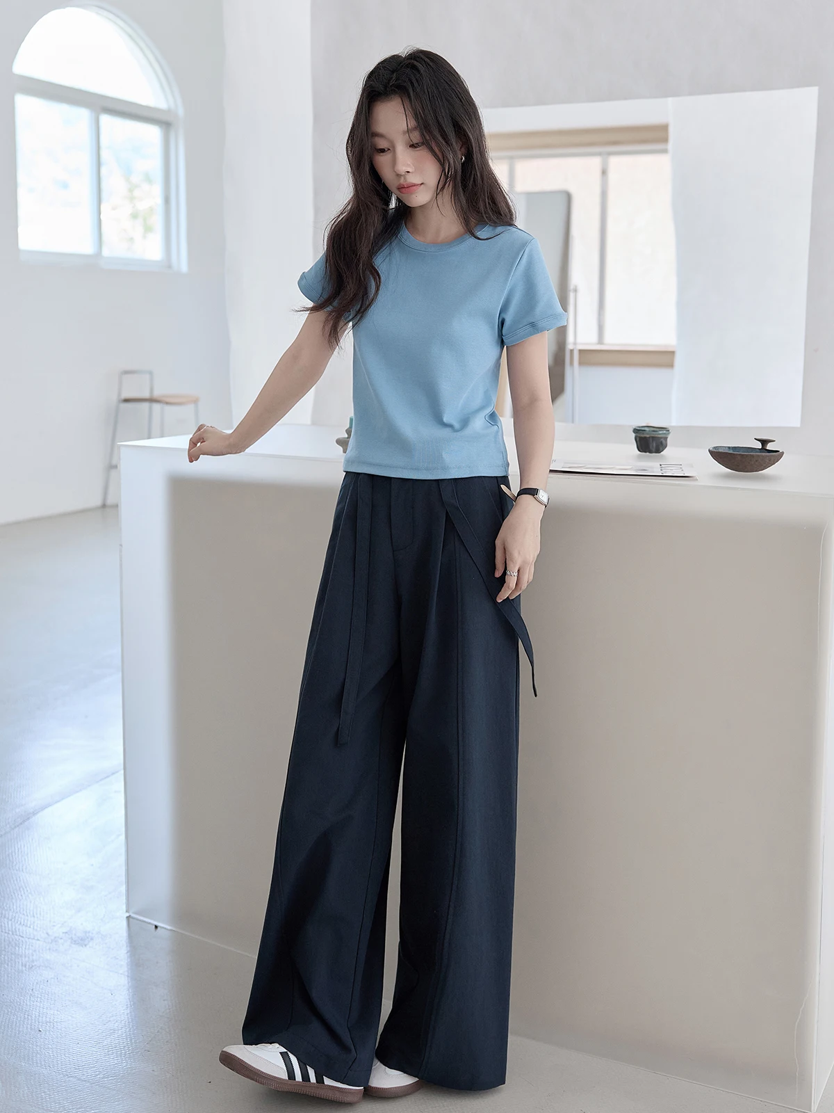 High Waist Wide Leg Casual Pants Women's Summer 2026 New Loose Pleated Slimming Belted Drawstring Loose Fit Trousers
High Waist Wide Leg Casual Pants Women's Summer 2026 New Loose Pleated Slimming Belted Drawstring Loose Fit Trousers