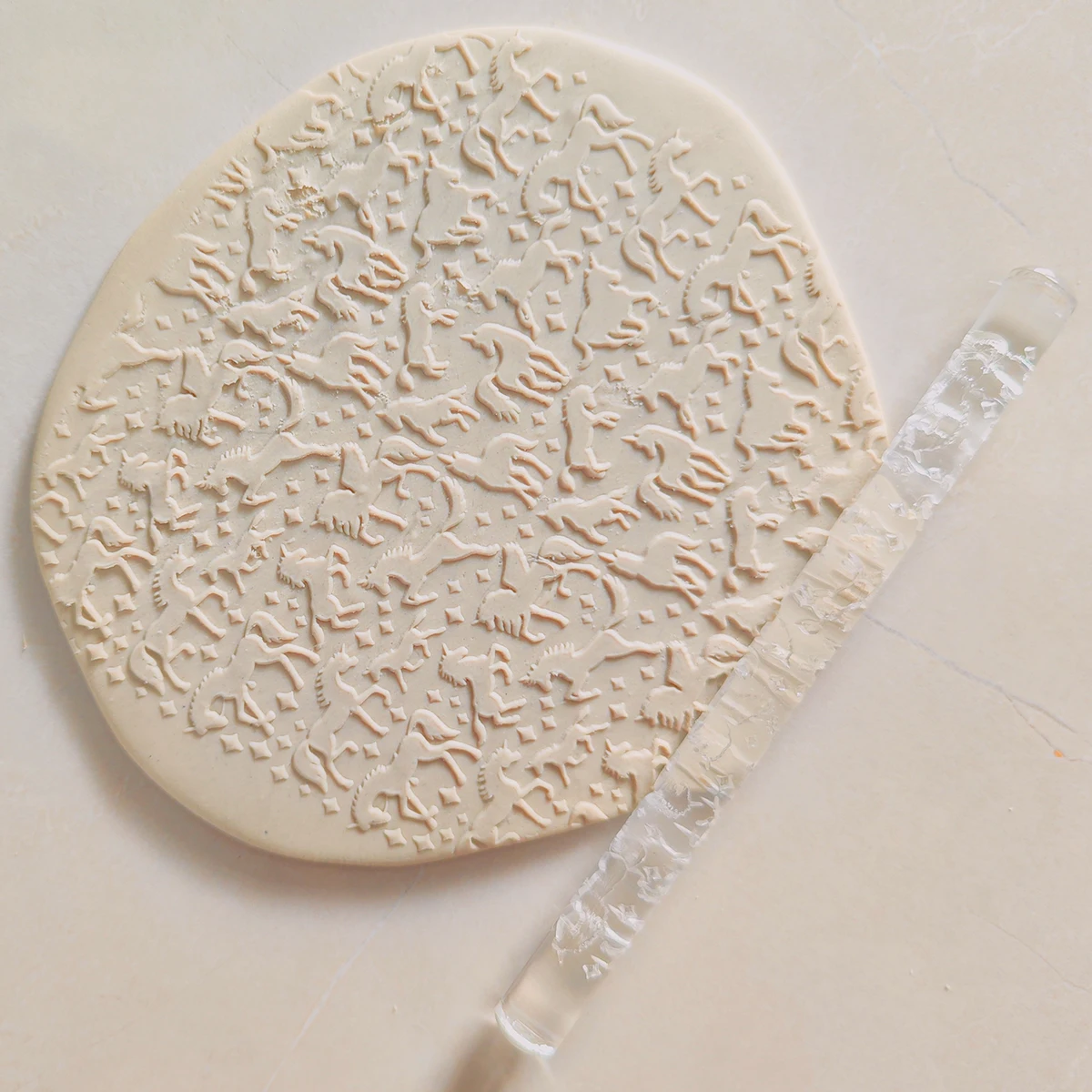 Acrylic Textured Rolling Pins with Unicorns Plume, Clay Fondant, Sugar Craft, Cake Decorating Tools
Acrylic Textured Rolling Pins with Unicorns Plume, Clay Fondant, Sugar Craft, Cake Decorating Tools