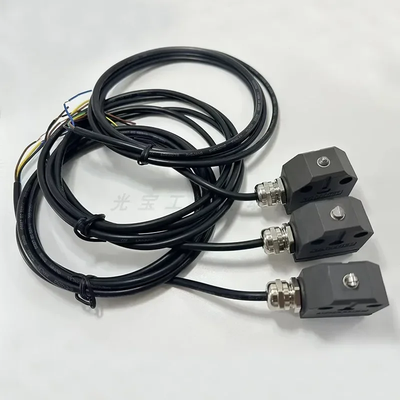 I-mported Balouf combined switch BNS819-100-D-R-K-11BNS819-99-R-10 with port line.(1M)
I-mported Balouf combined switch BNS819-100-D-R-K-11BNS819-99-R-10 with port line.(1M)