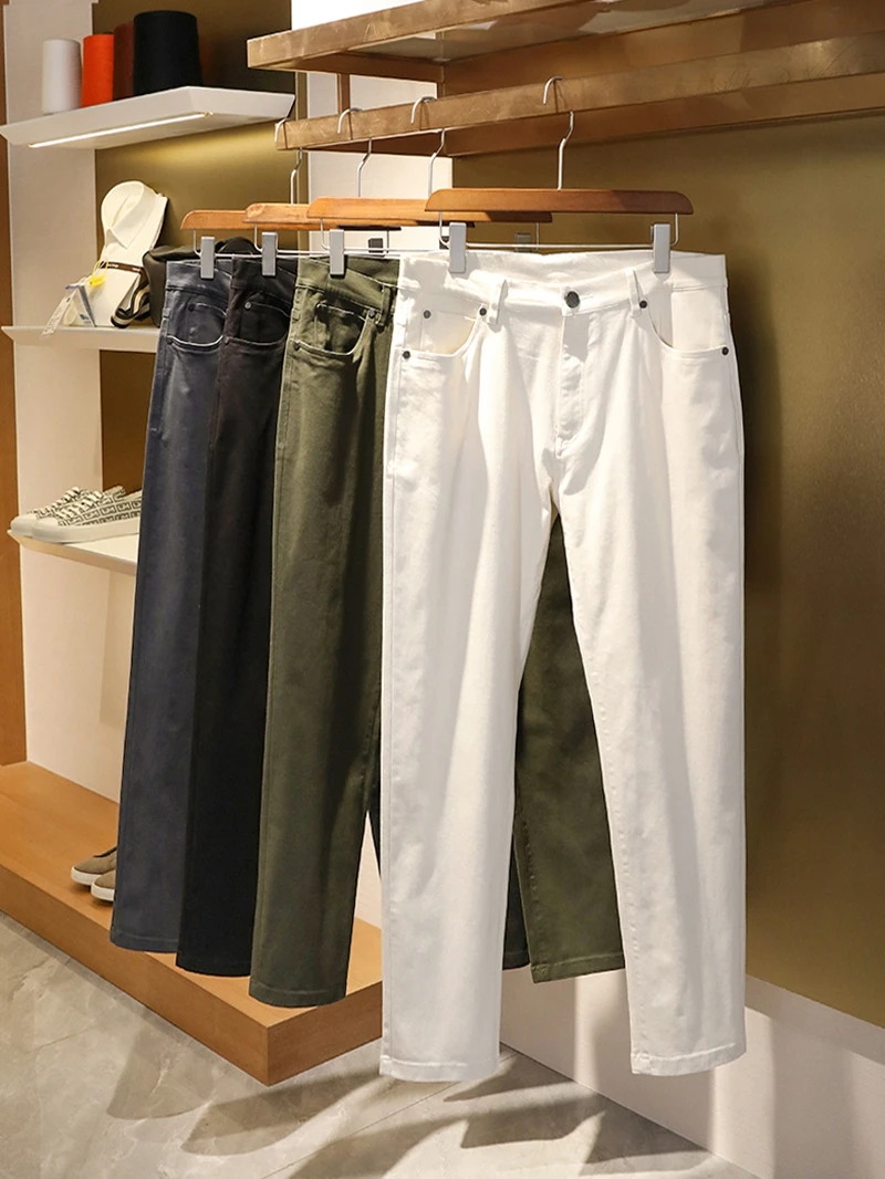 Итальянские роскошные весенние новые мужские городские легкие роскошные джинсы из смеси хлопка лиоцелла для отдыха на открытом воздухе
Итальянские роскошные весенние новые мужские городские легкие роскошные джинсы из смеси хлопка лиоцелла для отдыха на открытом воздухе