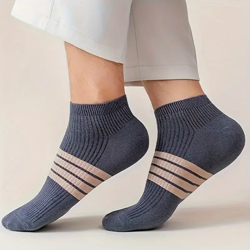 5/10 Pair of men's fashion deodorant wicking low-cut socks, comfortable and breathable, suitable for spring and summer
5/10 Pair of men's fashion deodorant wicking low-cut socks, comfortable and breathable, suitable for spring and summer