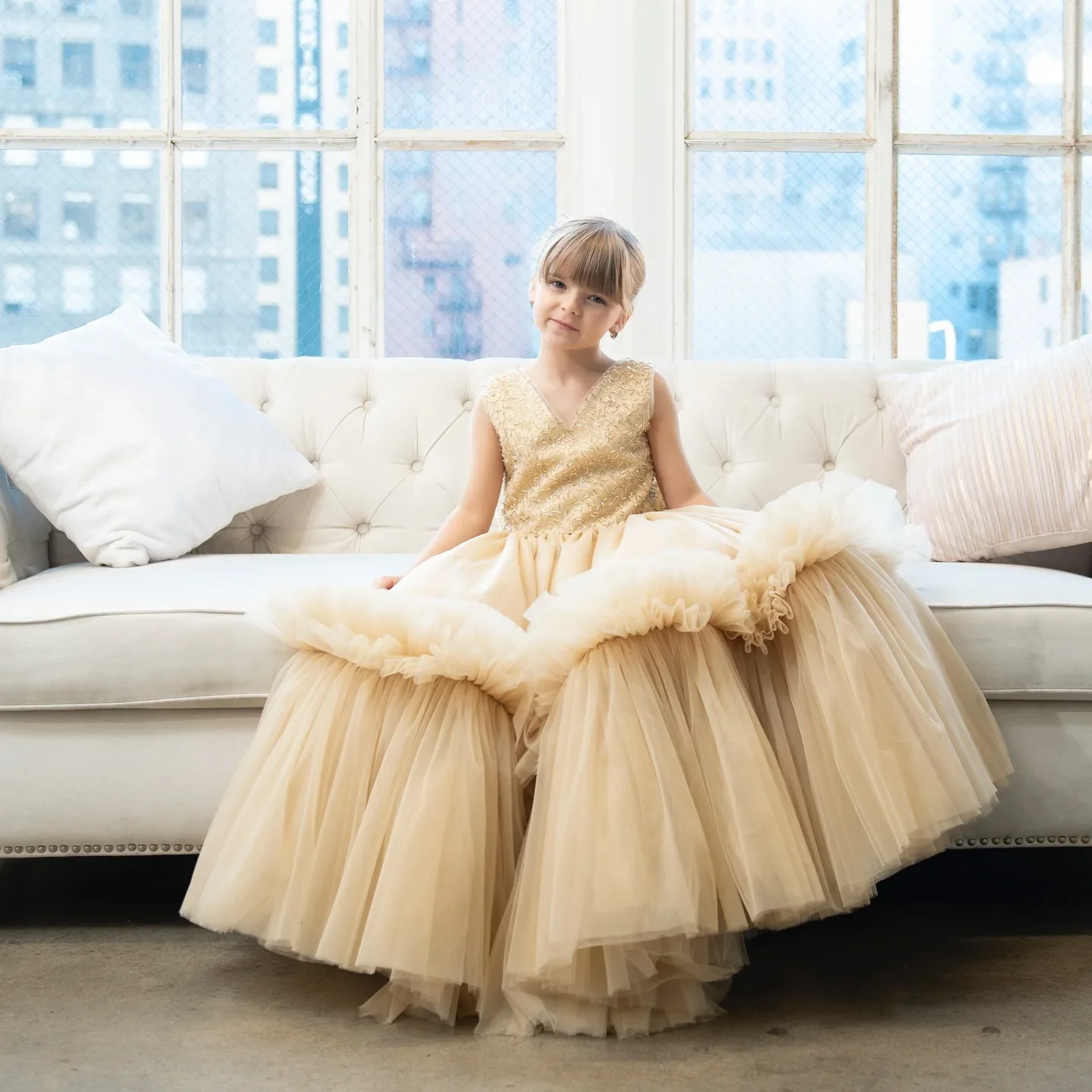 Champagne Flower Girl Dresses Pageant Gown for Wedding Sleeveless Girls Birthday Party First Communion Gowns Customized
Champagne Flower Girl Dresses Pageant Gown for Wedding Sleeveless Girls Birthday Party First Communion Gowns Customized