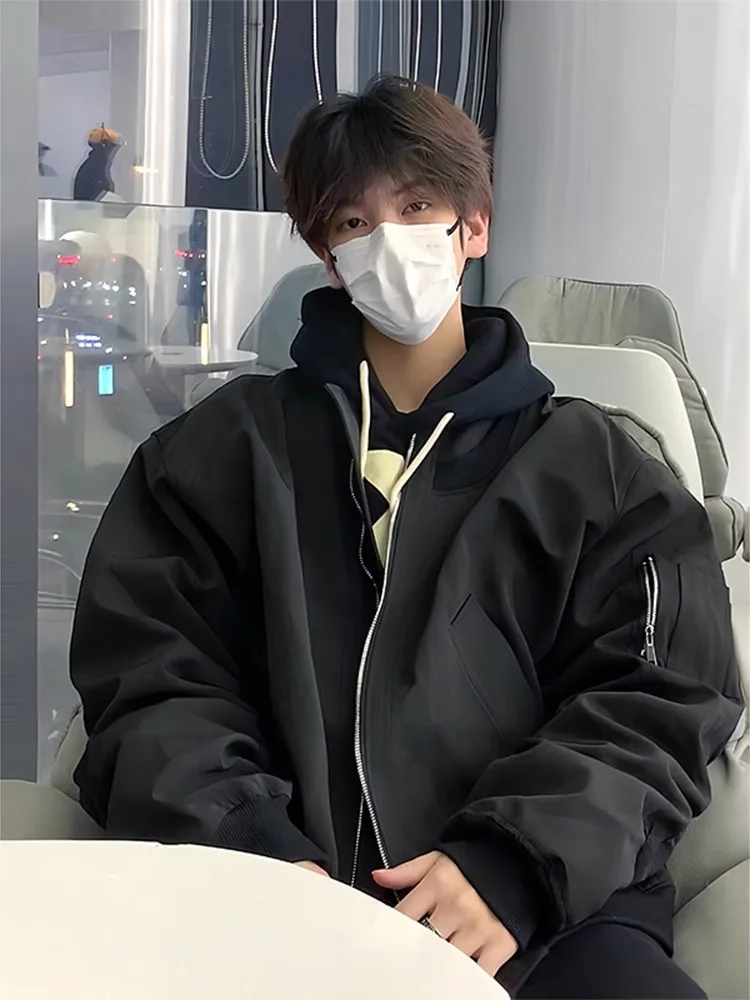 Мужская куртка-бомбер MA Pilot CleanFit American Vibe с мягкой подкладкой на плечах, свободного кроя, для молодежи, весна-осень
Мужская куртка-бомбер MA Pilot CleanFit American Vibe с мягкой подкладкой на плечах, свободного кроя, для молодежи, весна-осень