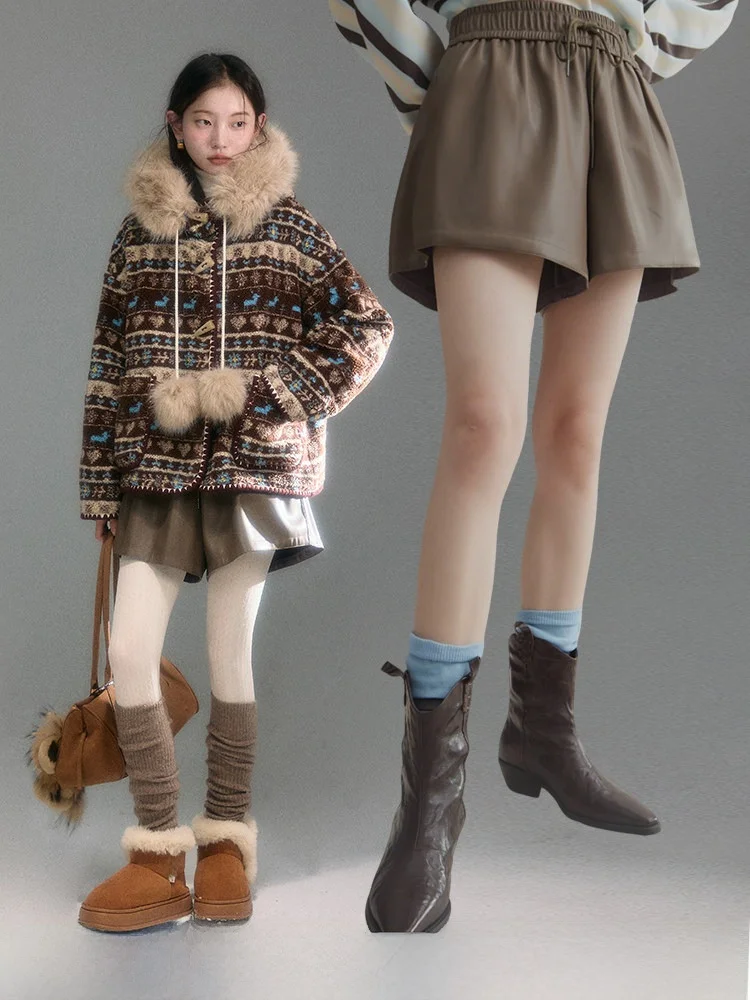 Casual PU Leather Shorts for Women Coffee Color Elastic Waist Design Straight Leg Pants Ladies Fashion Winter Collection
Casual PU Leather Shorts for Women Coffee Color Elastic Waist Design Straight Leg Pants Ladies Fashion Winter Collection