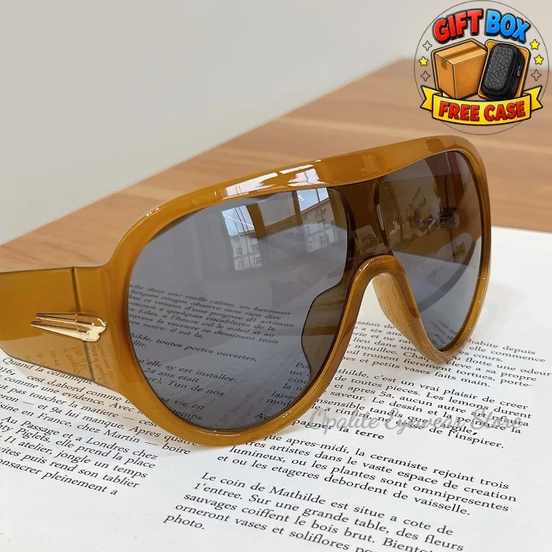 Unique Square Stripe Sunglasses for Women Men Vintage Gradient Black Oversized Y2K Sun Glasses Ladies Outdoor Shades
Unique Square Stripe Sunglasses for Women Men Vintage Gradient Black Oversized Y2K Sun Glasses Ladies Outdoor Shades