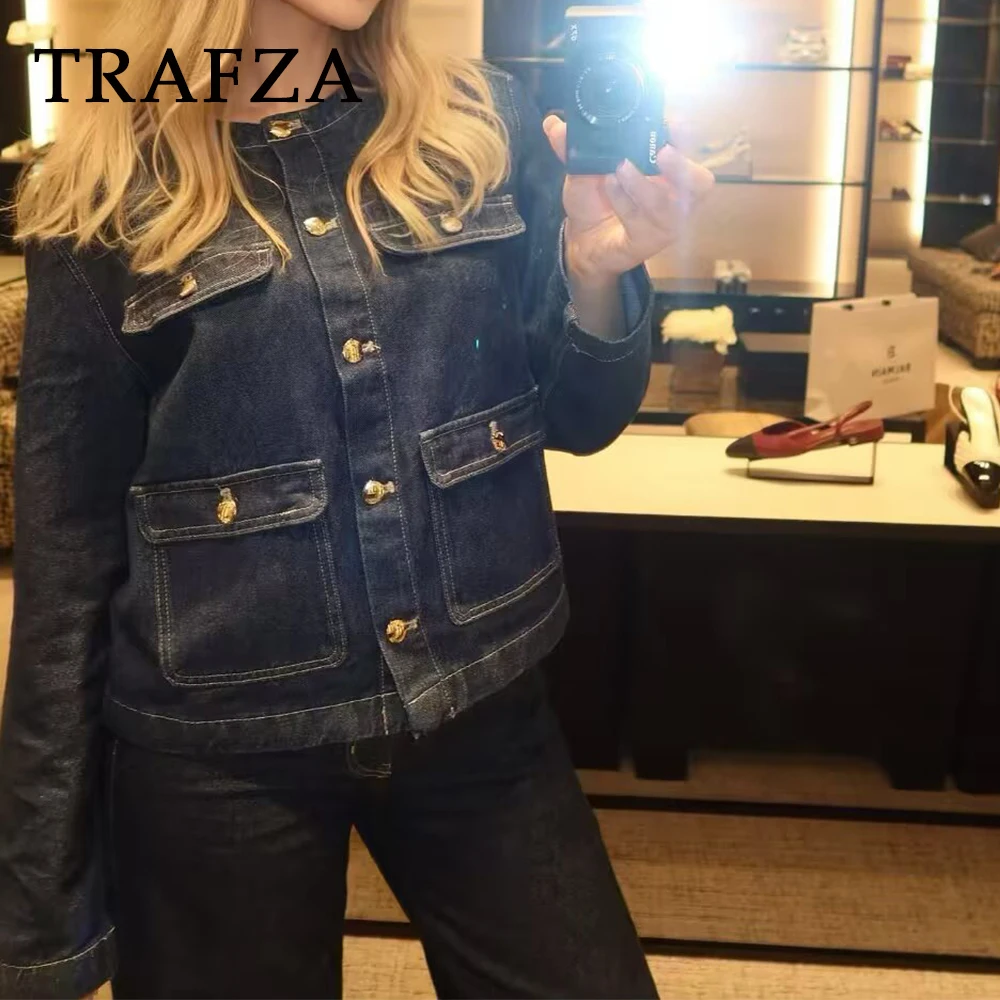 TRAFZA 2025 джинсовые осенние женские куртки-рубашки, однобортные модные уличные куртки с карманами, прямые шикарные женские куртки с круглым вырезом
TRAFZA 2025 джинсовые осенние женские куртки-рубашки, однобортные модные уличные куртки с карманами, прямые шикарные женские куртки с круглым вырезом