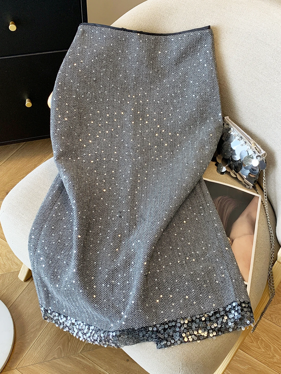 Gray Suit A-Line Skirt Women's Fashion Slimming Sequin One-Step Wraparound Skirt Trendy High Waist Cotton Polyester Blend
Gray Suit A-Line Skirt Women's Fashion Slimming Sequin One-Step Wraparound Skirt Trendy High Waist Cotton Polyester Blend