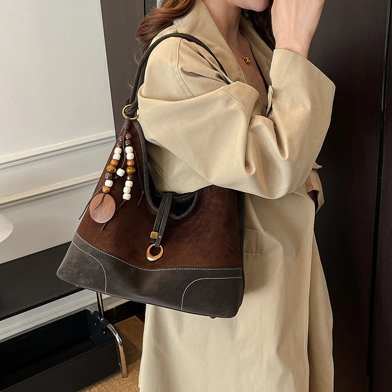 High End Elegant Women Luxury Leather Crossbody Bag Designer Shoulder Tote Handbag For City Fashion Commuter
High End Elegant Women Luxury Leather Crossbody Bag Designer Shoulder Tote Handbag For City Fashion Commuter