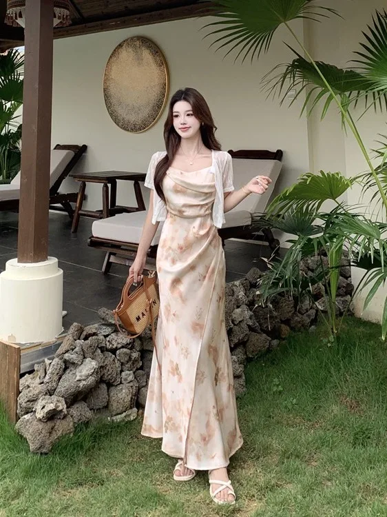 plus Size Floral Print Halter Dress Women's Summer Thin Shoulder Pad Top Trendy Korean Style Commute High Waist Long Skirt
plus Size Floral Print Halter Dress Women's Summer Thin Shoulder Pad Top Trendy Korean Style Commute High Waist Long Skirt