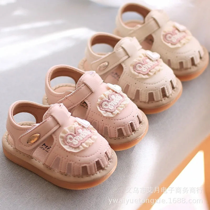Children Cute Floral First Walking Shoes Baby Girl Soft Sole Non-Slip Sandals Kids Princess Whistle Shoes Hollow Beach Sandals
Children Cute Floral First Walking Shoes Baby Girl Soft Sole Non-Slip Sandals Kids Princess Whistle Shoes Hollow Beach Sandals