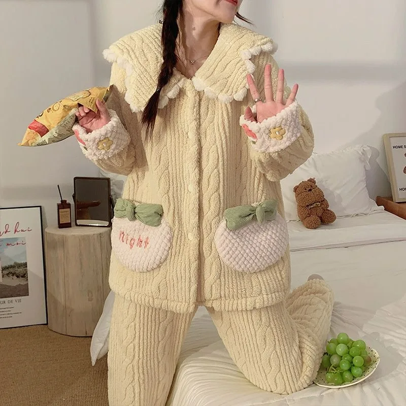Panda Nightclothes Suit Women Autumn Winter Coral Fleece Thermal Pajamas Female Flannel Fleece-Lined Thickened Cartoon Homewear
Panda Nightclothes Suit Women Autumn Winter Coral Fleece Thermal Pajamas Female Flannel Fleece-Lined Thickened Cartoon Homewear