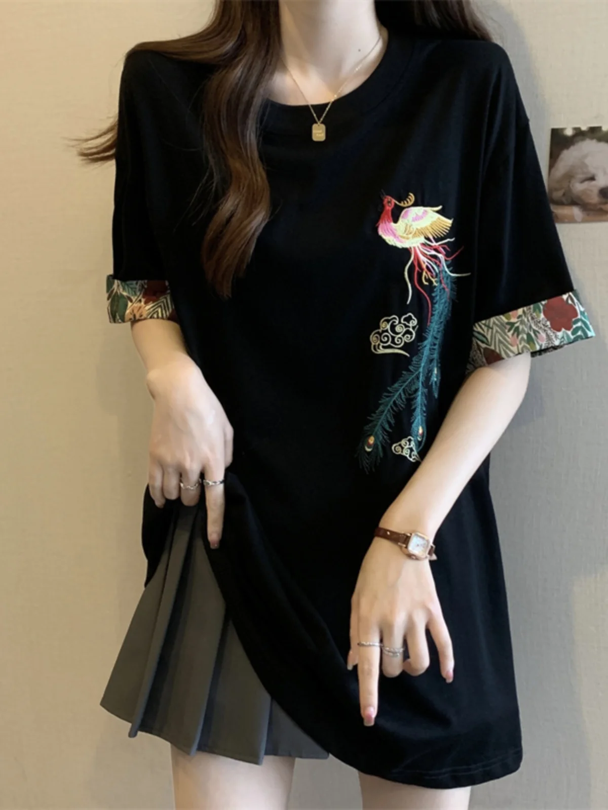 New Chinese Style Short Sleeve T-Shirt Women Summer plus Size Slimming Mid-Length Design Embroidered Base Layer Top
New Chinese Style Short Sleeve T-Shirt Women Summer plus Size Slimming Mid-Length Design Embroidered Base Layer Top