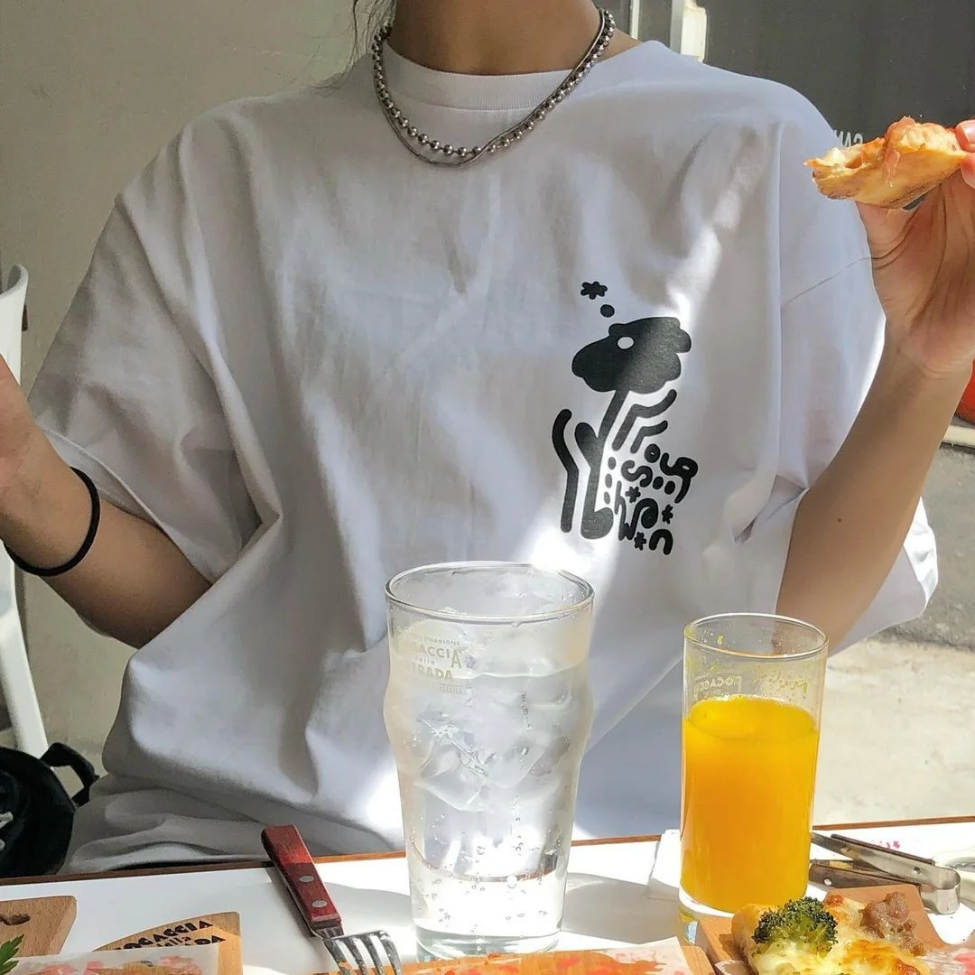 Unique SEI Summer New Loose Floral ort Sve T-irt ex Comfortable round Ne Print Top for Young Women And Men
Unique SEI Summer New Loose Floral ort Sve T-irt ex Comfortable round Ne Print Top for Young Women And Men