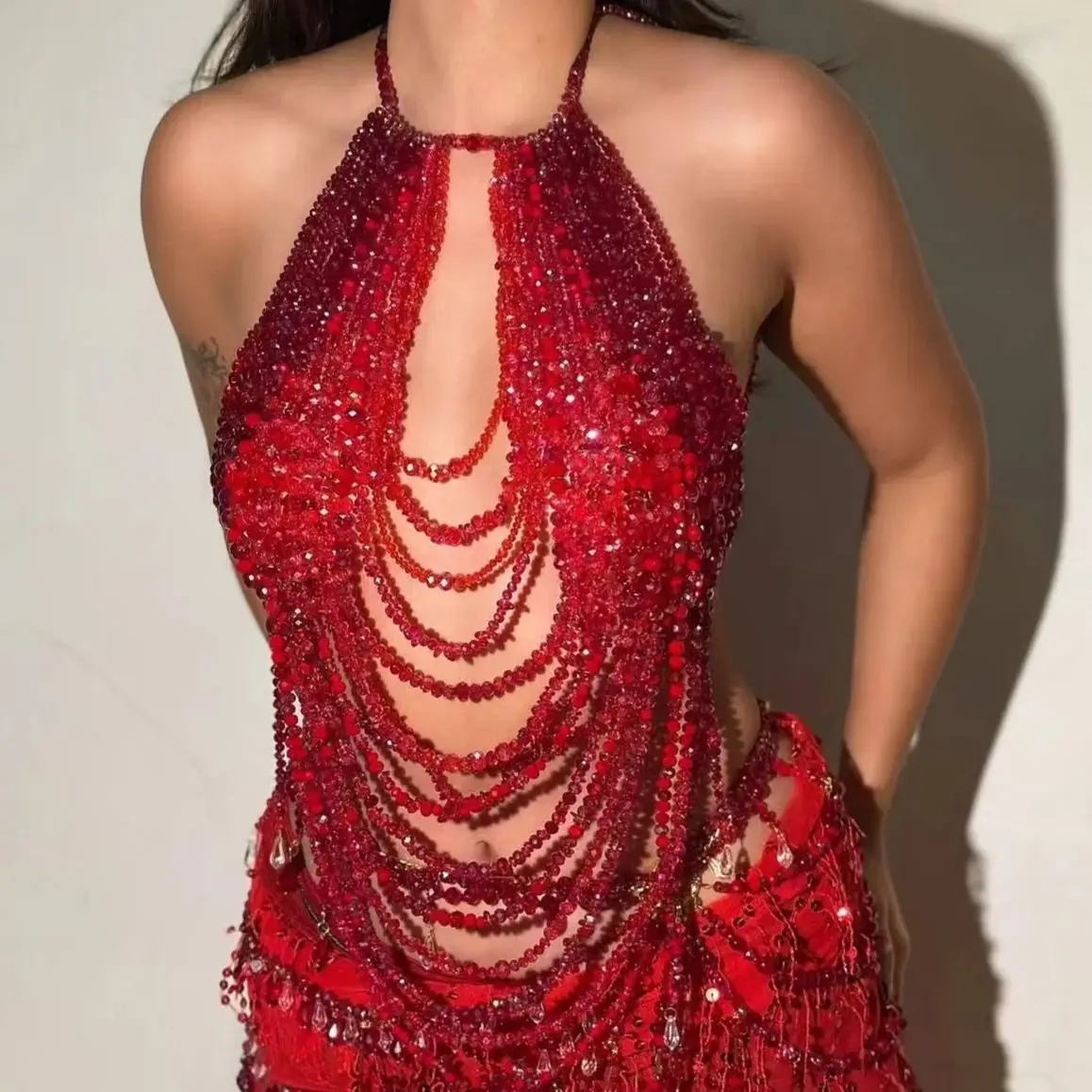 2025 New Red Heavy Metal Beaded Body Chain Hot Girl Style Y2k Cutout Necklace Sexy Nightclub Party Top
2025 New Red Heavy Metal Beaded Body Chain Hot Girl Style Y2k Cutout Necklace Sexy Nightclub Party Top