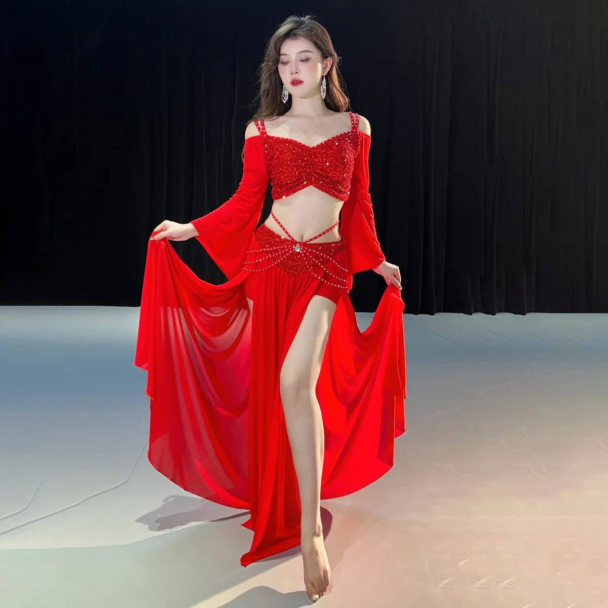 Dancer niche design belly dance costume sequins spring mesh training class suit 5090
Dancer niche design belly dance costume sequins spring mesh training class suit 5090