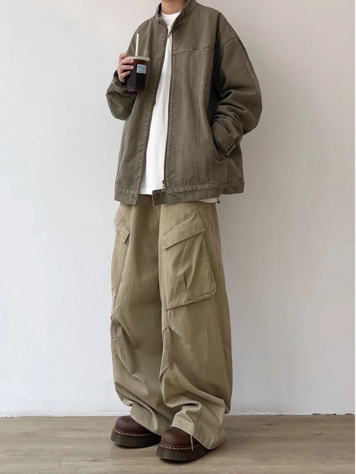 Retro y Work Trousers Men's Casual Wide Leg Pleated Long Pants Multiple kets Waed ex Versatile Loose Fit
Retro y Work Trousers Men's Casual Wide Leg Pleated Long Pants Multiple kets Waed ex Versatile Loose Fit