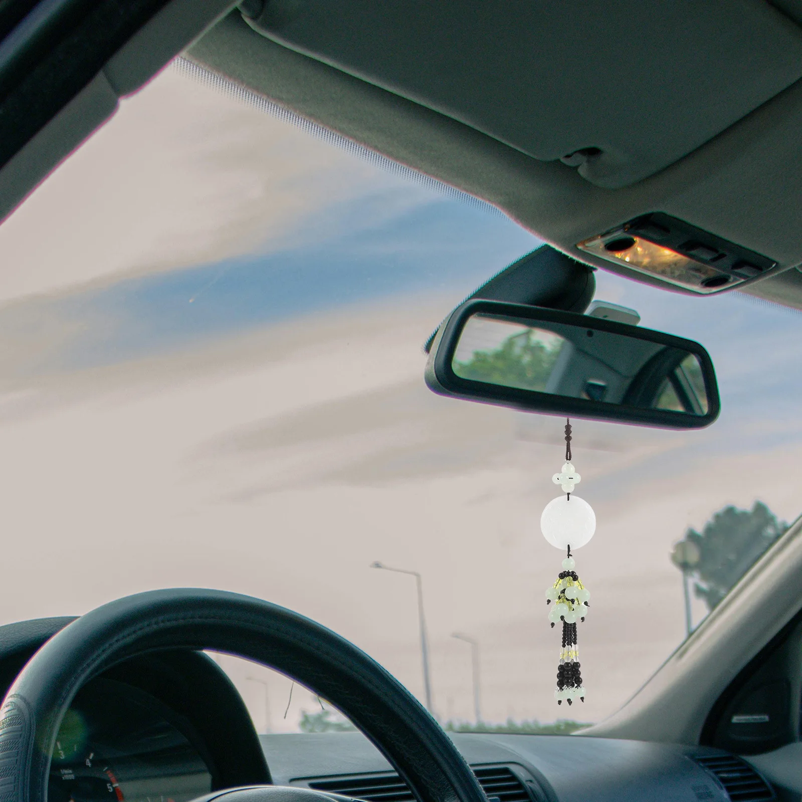 Car Interior Decoration Pendant Glass Hanging Ornament For Rearview Mirror Lightweight Durable Automotive Interior Decor
Car Interior Decoration Pendant Glass Hanging Ornament For Rearview Mirror Lightweight Durable Automotive Interior Decor