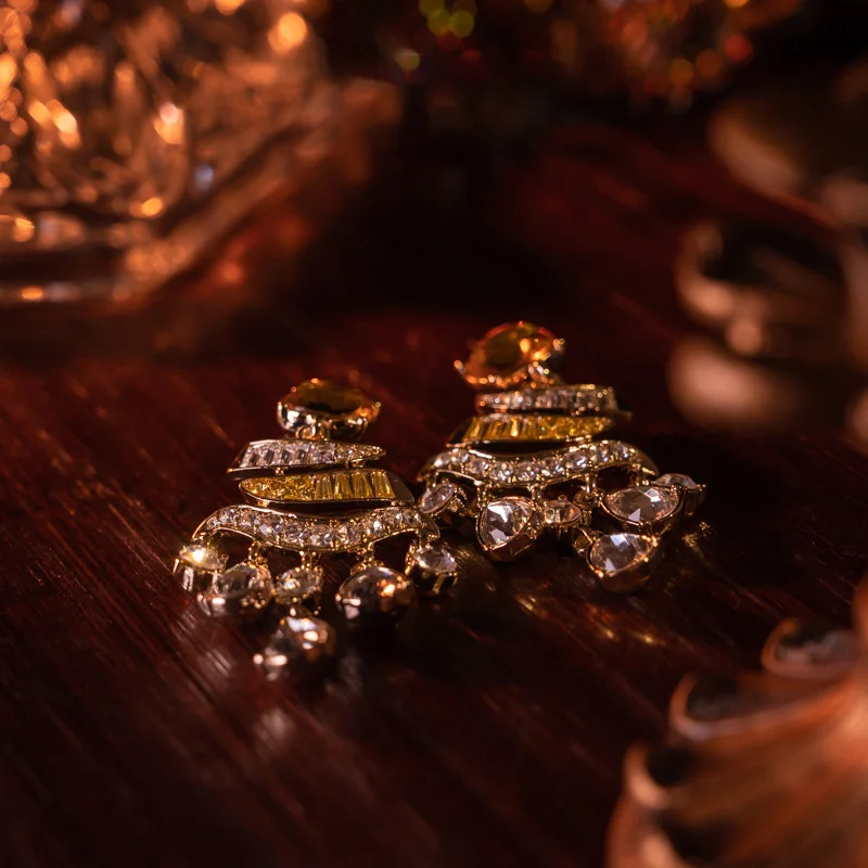 Vintage Baroque zircon earrings with medieval colored gems for women jewlry whosale
Vintage Baroque zircon earrings with medieval colored gems for women jewlry whosale