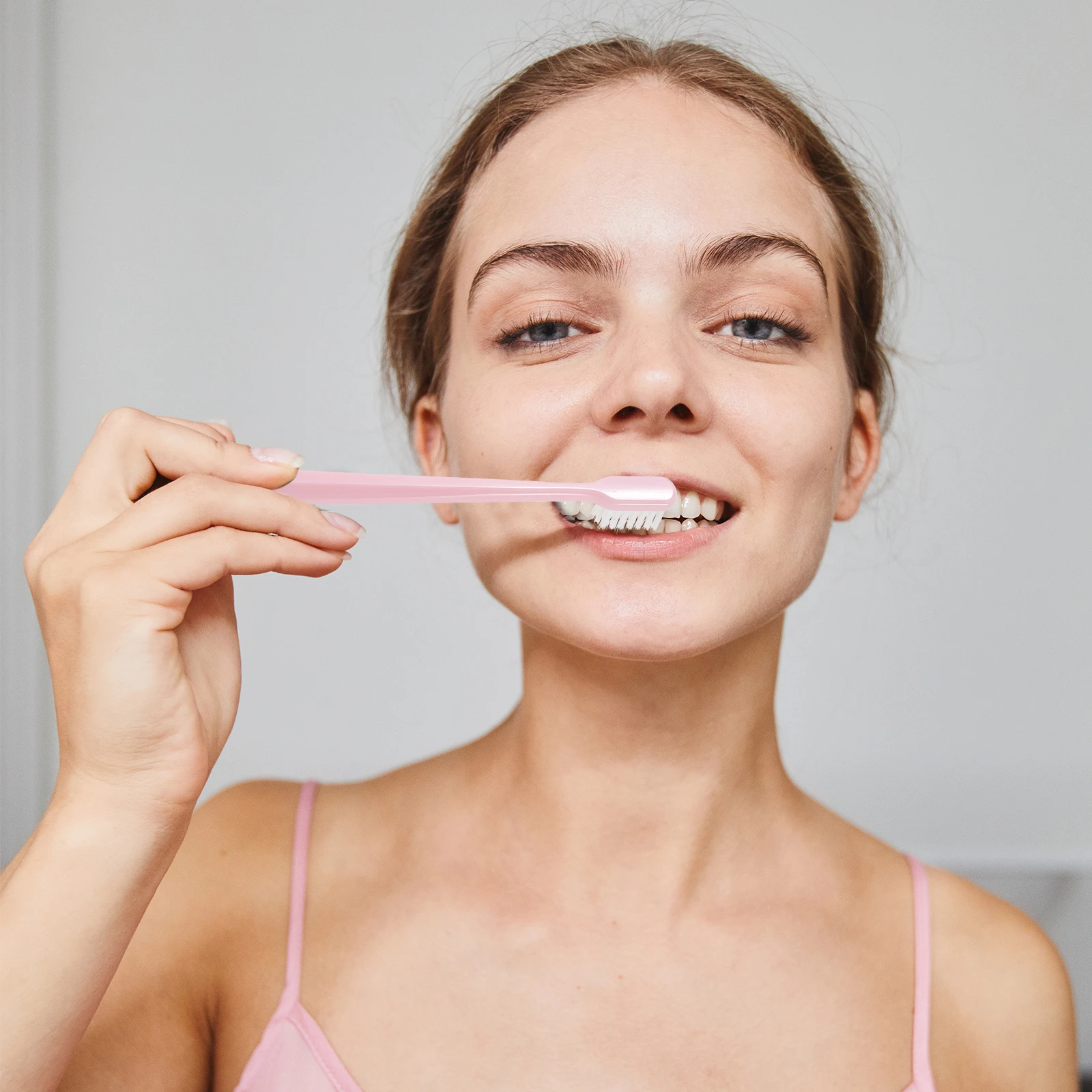 Compact Toothbrush for Pregnant Women Puerperal Period Non Sensitive Gums Care Anti Skid Health Protective Soft Brushes Easy
Compact Toothbrush for Pregnant Women Puerperal Period Non Sensitive Gums Care Anti Skid Health Protective Soft Brushes Easy