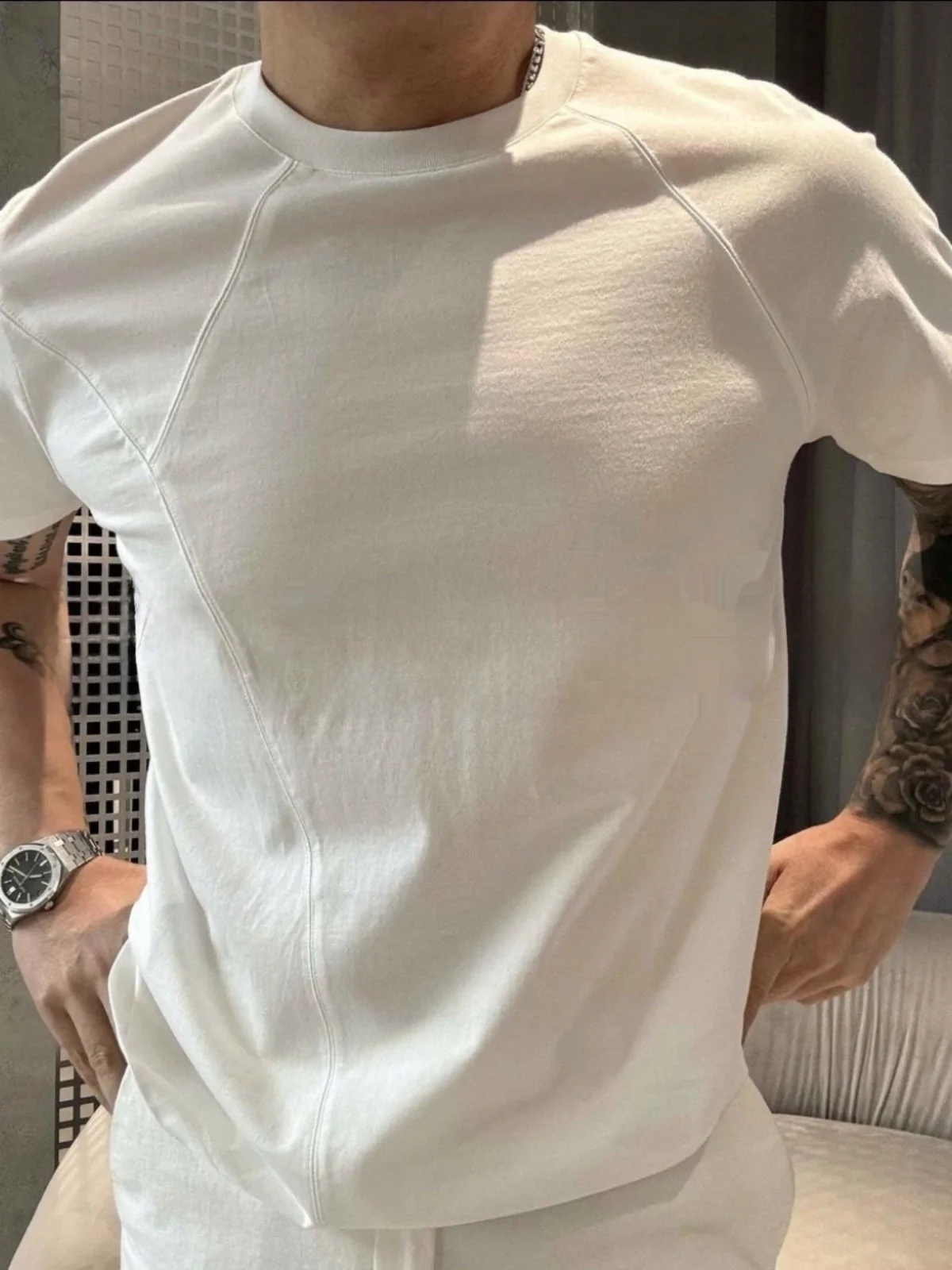 High Quali Summer New Design Unique Splicing round Ne ort Sve T-irt Men's Color Casual Versatile Top
High Quali Summer New Design Unique Splicing round Ne ort Sve T-irt Men's Color Casual Versatile Top