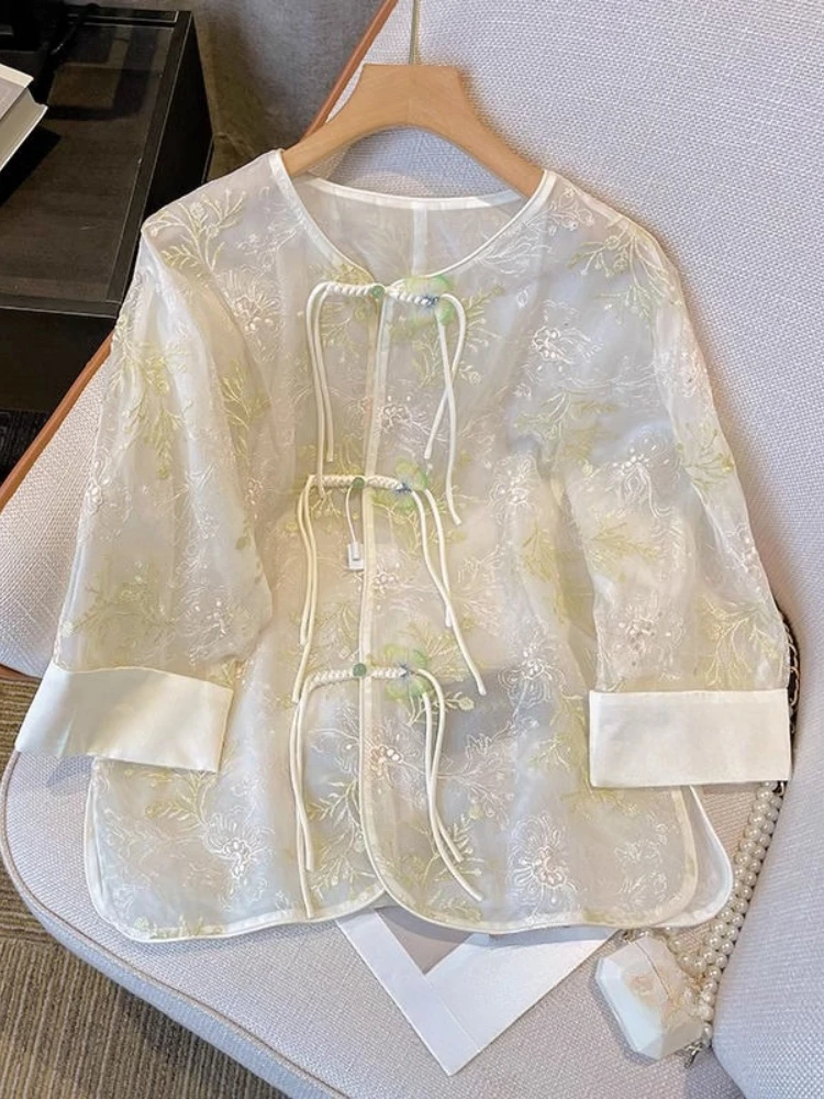 Chinese Style Blouses Three Quarter Sleeve Single Breasted Embroidery Shirts Spring Summer Fashion Elegant 2025 Women's Clothing
Chinese Style Blouses Three Quarter Sleeve Single Breasted Embroidery Shirts Spring Summer Fashion Elegant 2025 Women's Clothing
