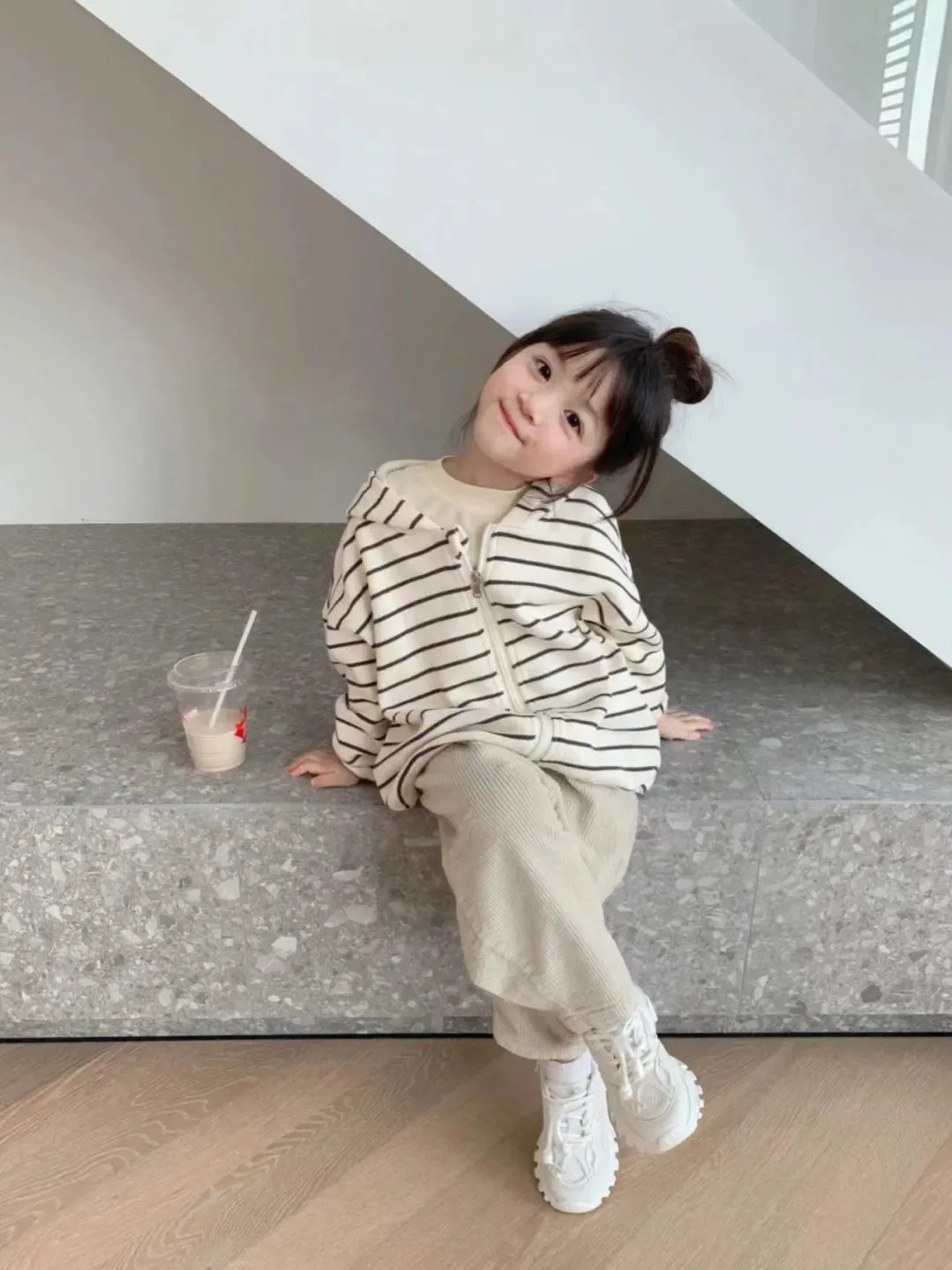 Girls' autumn coat, boys' trendy baby striped fashion casual hooded cardigan sweatshirt, children's coat
Girls' autumn coat, boys' trendy baby striped fashion casual hooded cardigan sweatshirt, children's coat