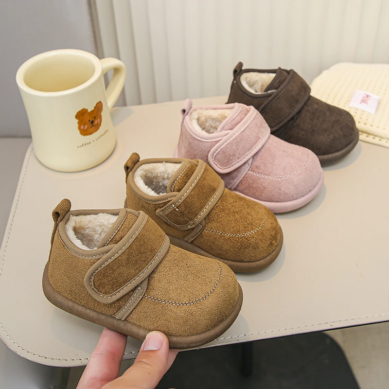 Warm snow boots plush cotton shoes children's 2025 new winter shoes children's girls' cotton short boots thickened
Warm snow boots plush cotton shoes children's 2025 new winter shoes children's girls' cotton short boots thickened