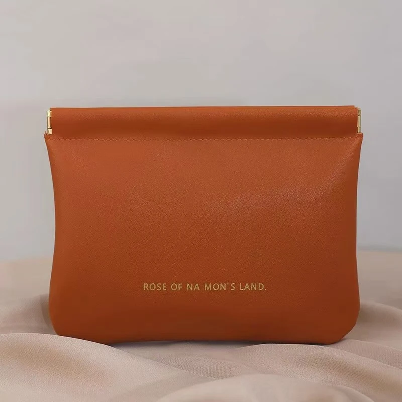 Cloud makeup bag, wash bag, ins travel bag, simple and portable, large capacity wash bag, high-end new travel item
Cloud makeup bag, wash bag, ins travel bag, simple and portable, large capacity wash bag, high-end new travel item