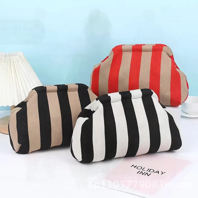 Large Capacity Knitted Handbag with Striped Cloud Design Urban Minimalism Cotton Thread Fly-woven Bag in Contrast Colors for
Large Capacity Knitted Handbag with Striped Cloud Design Urban Minimalism Cotton Thread Fly-woven Bag in Contrast Colors for