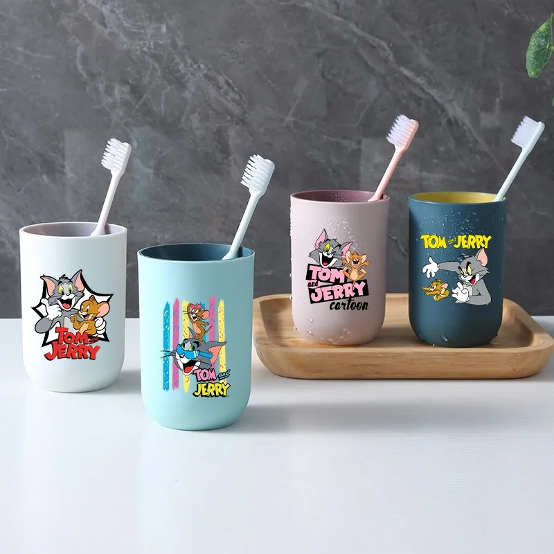 Tom and Jerry Toothbrush Cups Cartoon Anime Pattern Unisex Tooth Cup Trvel Portable Family Simple Couple Water Bottle Party Gift
Tom and Jerry Toothbrush Cups Cartoon Anime Pattern Unisex Tooth Cup Trvel Portable Family Simple Couple Water Bottle Party Gift