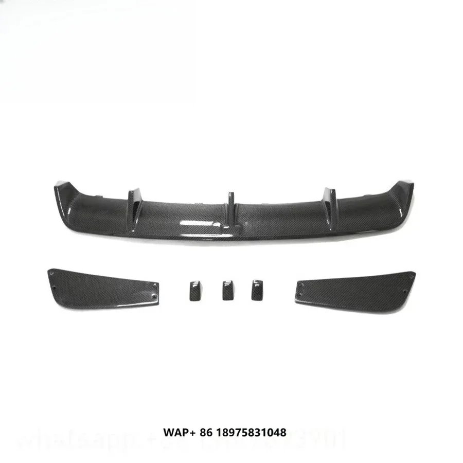 CLA Class W117 CLA45 R Style Carbon Viber Body Kit with Front Lip Rear Diffuser Side Skirt Rear Wing 2014-2016 W117 Car Kits
CLA Class W117 CLA45 R Style Carbon Viber Body Kit with Front Lip Rear Diffuser Side Skirt Rear Wing 2014-2016 W117 Car Kits