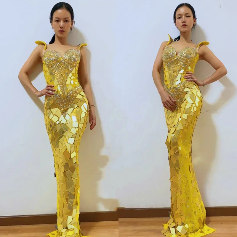 Sparkly Gold Silver Mirrors Costumes Sequins Flying Shoulder Dress Birthday Party Dresses Women Stage Performance Outfit XS5793
Sparkly Gold Silver Mirrors Costumes Sequins Flying Shoulder Dress Birthday Party Dresses Women Stage Performance Outfit XS5793