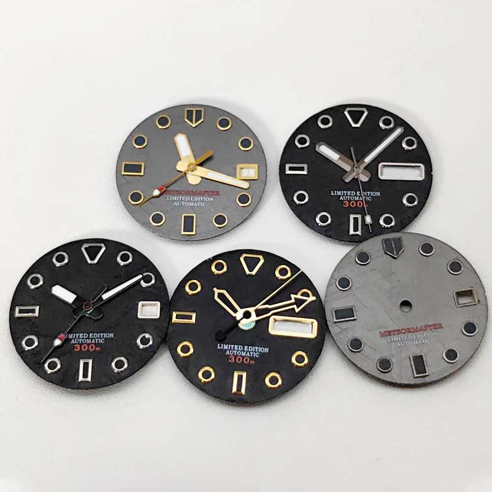 Индивидуальный циферблат часов 28,5 мм и стрелки подходят для SKX007 SPRD 6105 Корпус часов с черепаховым тунцом NH35 Корона на циферблате 3,0/3,8/4,1H 28,5 мм
Индивидуальный циферблат часов 28,5 мм и стрелки подходят для SKX007 SPRD 6105 Корпус часов с черепаховым тунцом NH35 Корона на циферблате 3,0/3,8/4,1H 28,5 мм