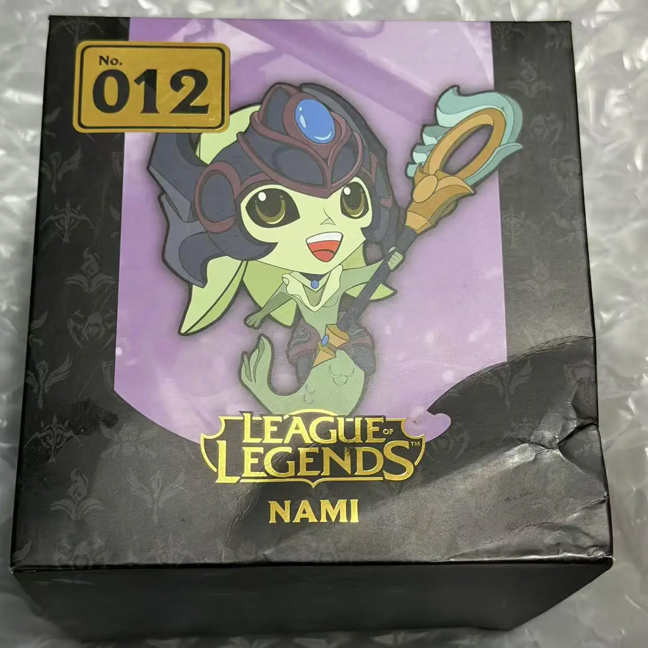 Nami Figure With out card Badbox Genuine Original
Nami Figure With out card Badbox Genuine Original