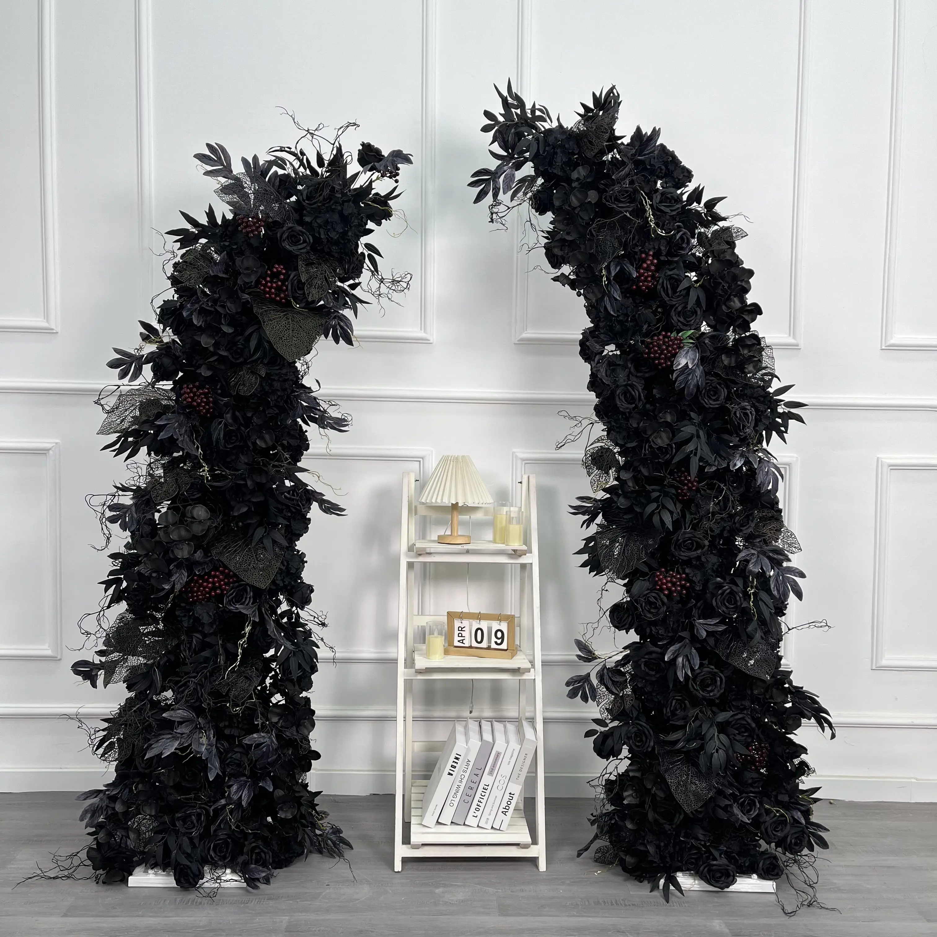 Realistic Artificial Silk Flower Arch With Rose And Hydrangea Black Color For Wedding Arch Decoration
Realistic Artificial Silk Flower Arch With Rose And Hydrangea Black Color For Wedding Arch Decoration