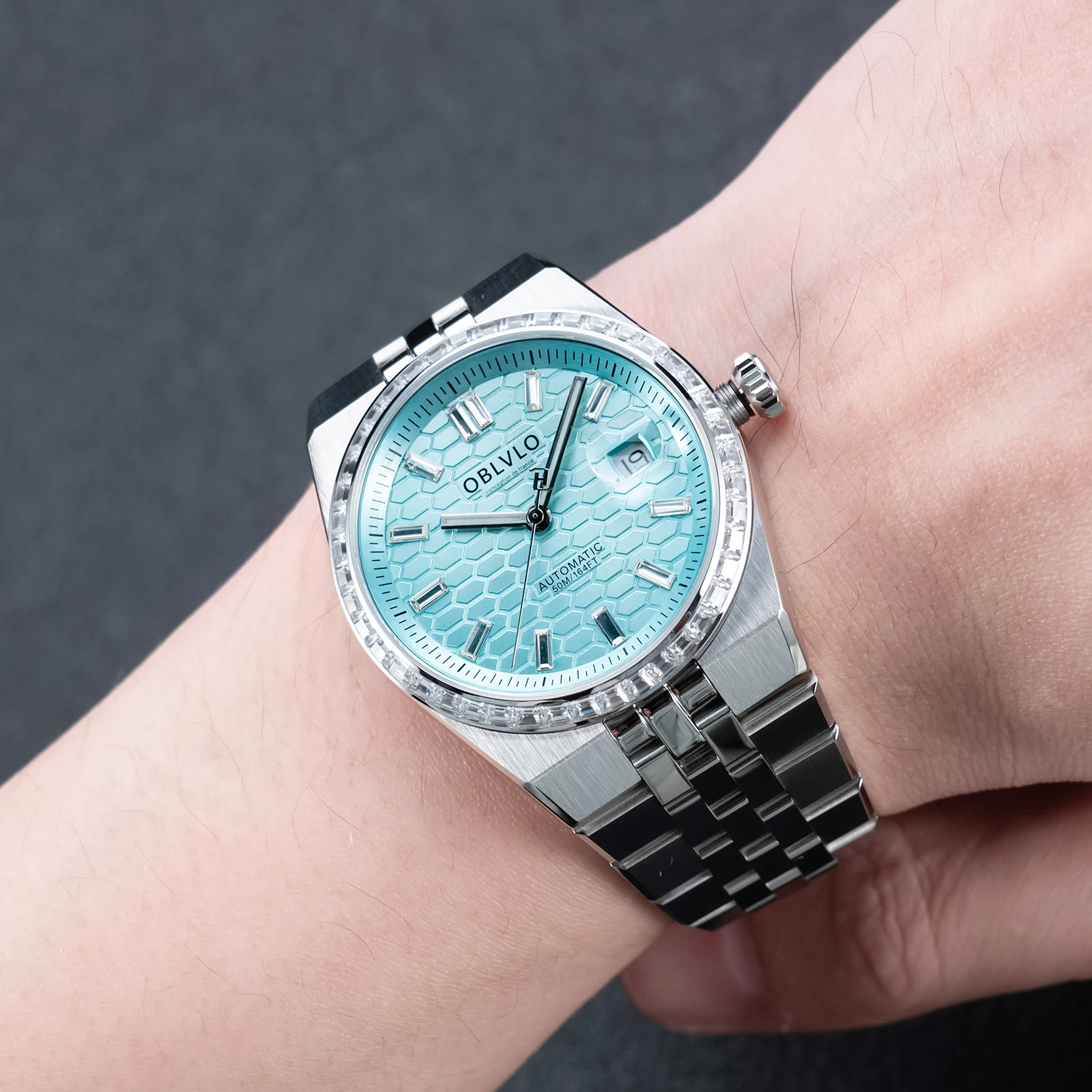 OBLVLO Top Brand Men's 316L Stainless Steel Automatic Watch 41mm Blue Dial with Date Waterproof Mechanical Movement RX-LD-D
OBLVLO Top Brand Men's 316L Stainless Steel Automatic Watch 41mm Blue Dial with Date Waterproof Mechanical Movement RX-LD-D