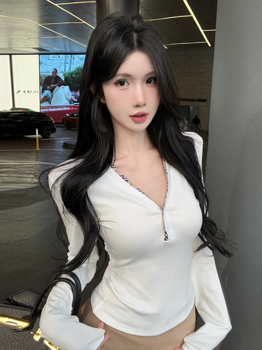 Сексуальный дизайн Pure Desire, длинная футболка на пуговицах с открытым V-образным вырезом, топ для похудения для женщин, вязаный вязаный цвет
Сексуальный дизайн Pure Desire, длинная футболка на пуговицах с открытым V-образным вырезом, топ для похудения для женщин, вязаный вязаный цвет