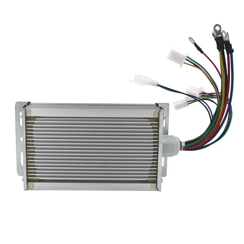 Brushless dual-mode two-wheel/three-wheel electric vehicle battery car universal controller 48V60V64V650W
Brushless dual-mode two-wheel/three-wheel electric vehicle battery car universal controller 48V60V64V650W