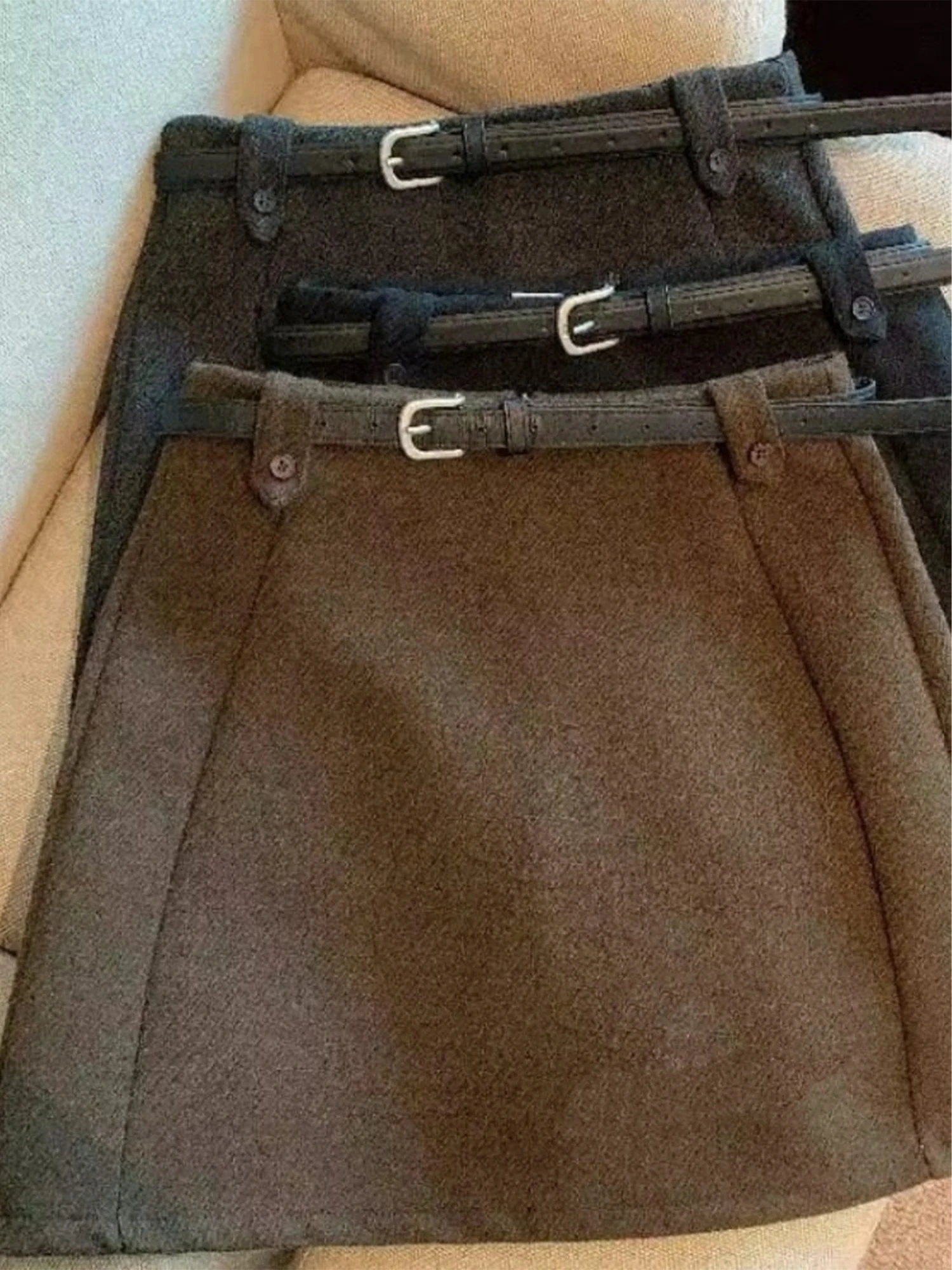 Женская коричневая мини-шерстяная юбка, винтажная Y2k Gyaru, юбка трапециевидной формы с запахом, Harajuku, корейский стиль, юбки с высокой талией, одежда 2000-х годов, весна
Женская коричневая мини-шерстяная юбка, винтажная Y2k Gyaru, юбка трапециевидной формы с запахом, Harajuku, корейский стиль, юбки с высокой талией, одежда 2000-х годов, весна