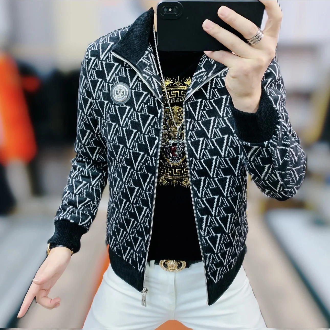 Men's Winter Thiened Fce Lined Slim Fit Casual Stand Collar Jaet ort Sle Snail ell Zipper Closure Faionable Ur...
Men's Winter Thiened Fce Lined Slim Fit Casual Stand Collar Jaet ort Sle Snail ell Zipper Closure Faionable Ur...