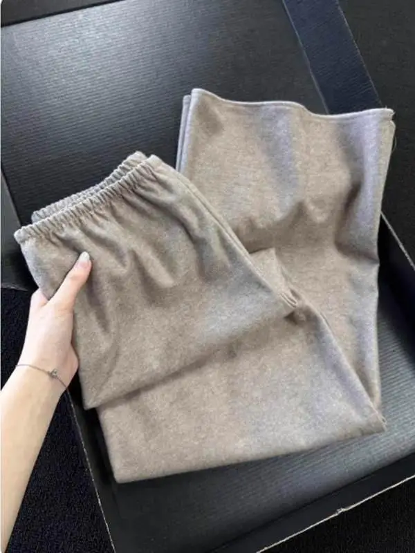 Comfortable Wide Leg Pants Women's Elastic Waist Loose Fit Casual Trousers Versatile Drapey Straight Leg Spring 2026
Comfortable Wide Leg Pants Women's Elastic Waist Loose Fit Casual Trousers Versatile Drapey Straight Leg Spring 2026