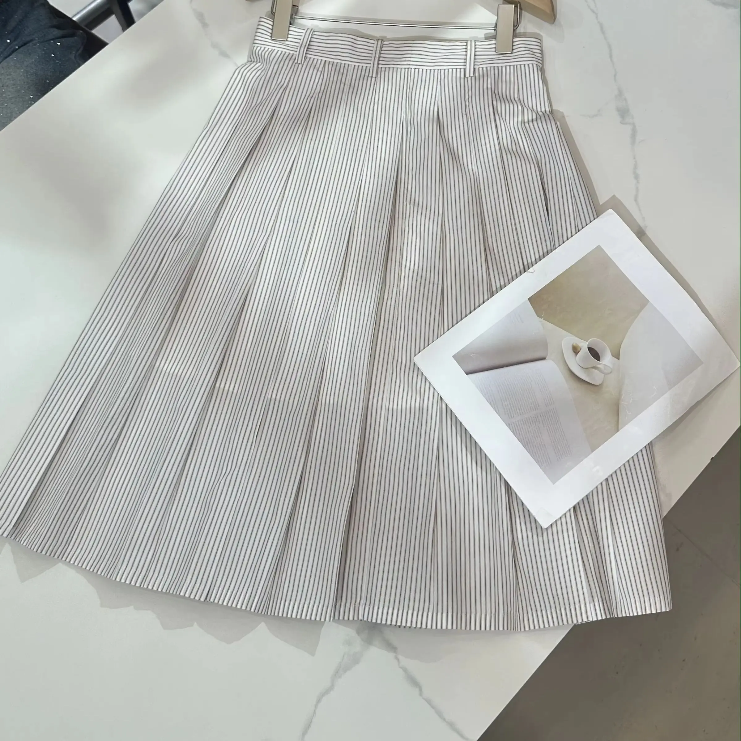 100% Cotton Women's Half-Length Skirt versatile breathable fashionable simple slimming elastic waist
100% Cotton Women's Half-Length Skirt versatile breathable fashionable simple slimming elastic waist