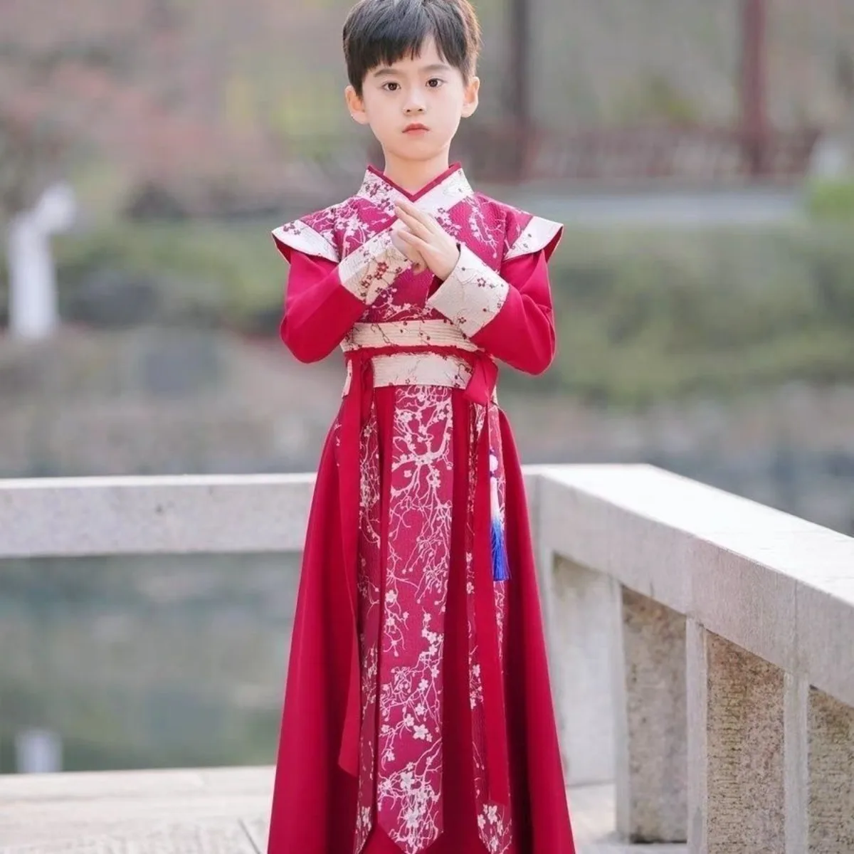Young Boy of Great Fortune Hanfu - Red Jacquard Ming Style Suit, Formal Chinese Wear for Boys' New Year Cosplay
Young Boy of Great Fortune Hanfu - Red Jacquard Ming Style Suit, Formal Chinese Wear for Boys' New Year Cosplay