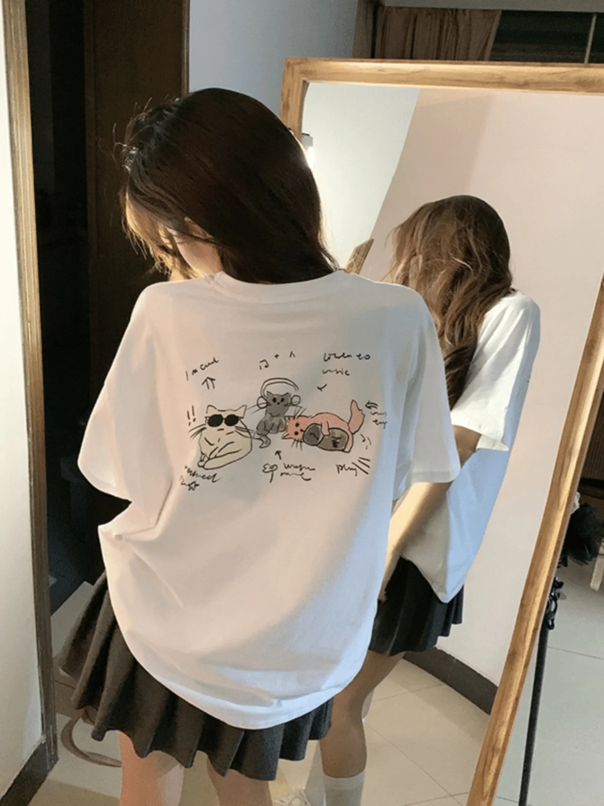 Summer Women's Loose Fit Cotton T-irt Ba Print ort Sve White Versatile Casual Creative Cartoon Sle Korean Faion
Summer Women's Loose Fit Cotton T-irt Ba Print ort Sve White Versatile Casual Creative Cartoon Sle Korean Faion