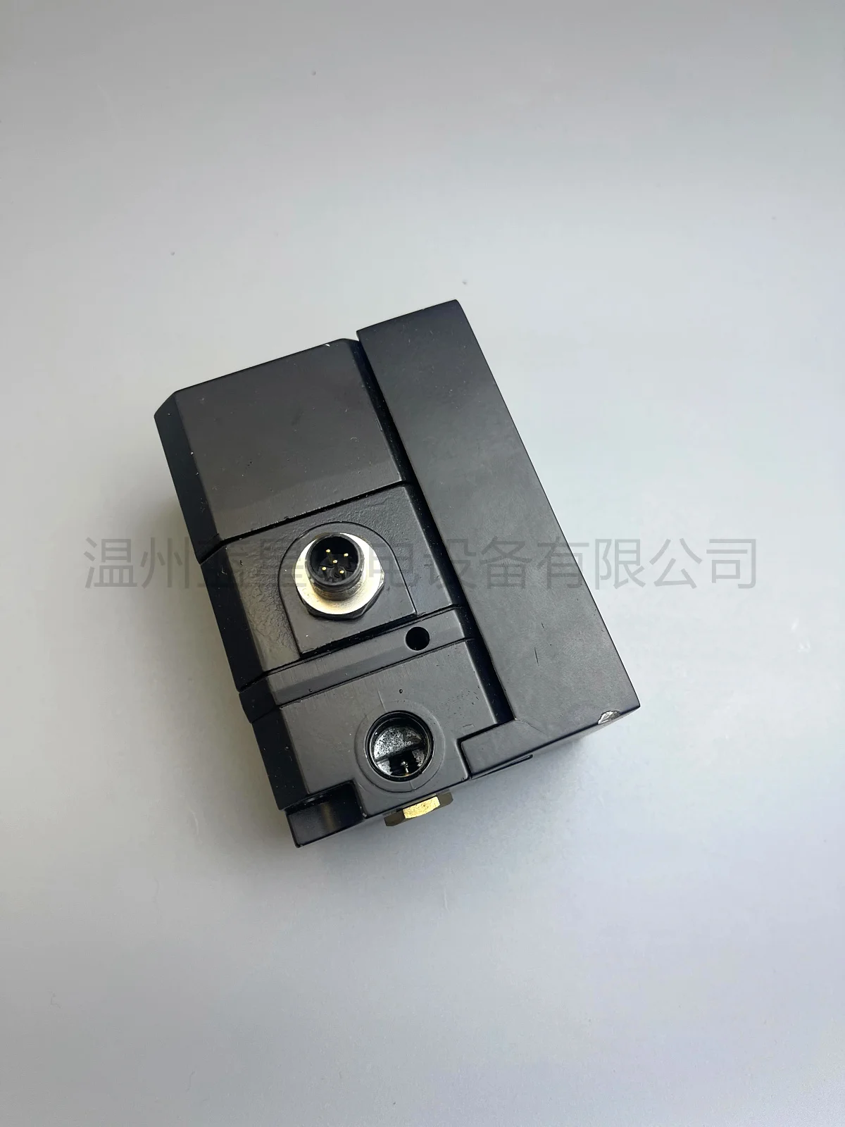 Преобразователь с электронным управлением Электрический пропорциональный клапан KRE-8-2-IP KRE-8-2-EP-L3-S
Преобразователь с электронным управлением Электрический пропорциональный клапан KRE-8-2-IP KRE-8-2-EP-L3-S