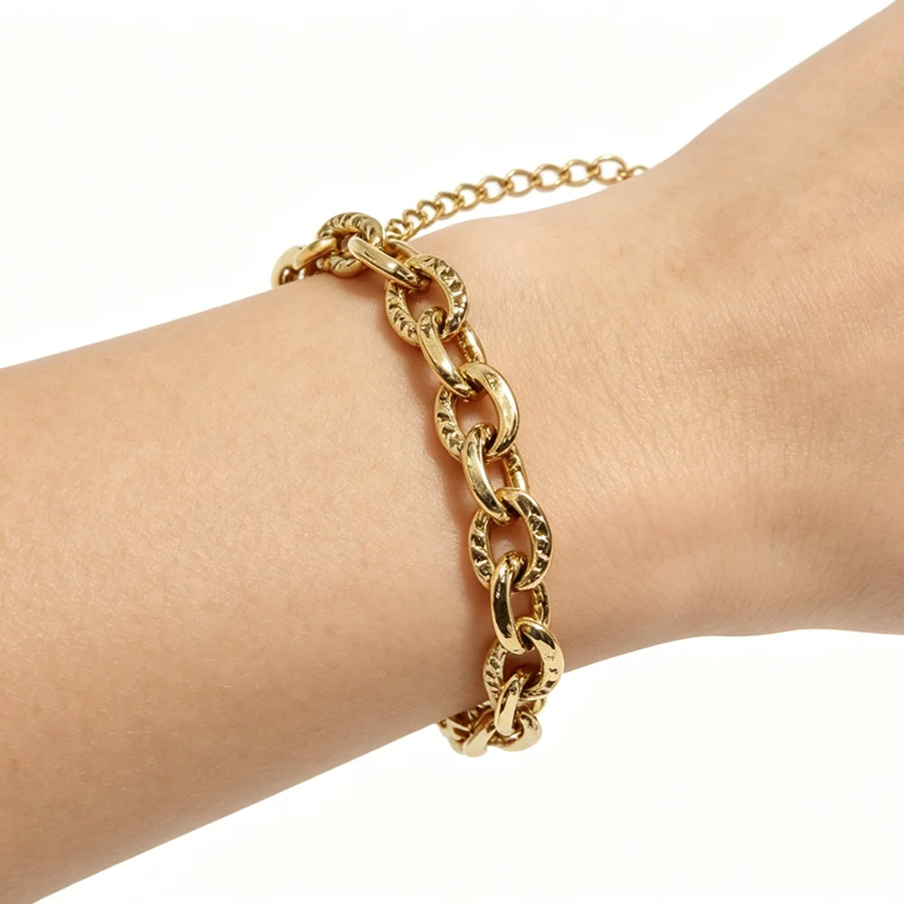 New printed O-chain gold-plated stainless steel men's bracelet, high-quality waterproof and non-fading women's bracelet
New printed O-chain gold-plated stainless steel men's bracelet, high-quality waterproof and non-fading women's bracelet