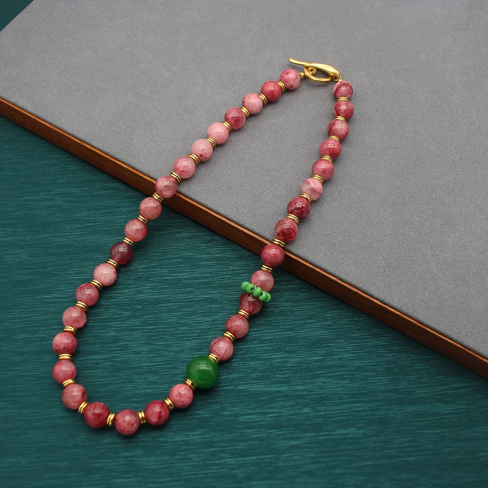 Used Glass Necklace Gold Red Glass Beads Pigeon Blood Red Stone Necklace Clavicle Chain
Used Glass Necklace Gold Red Glass Beads Pigeon Blood Red Stone Necklace Clavicle Chain